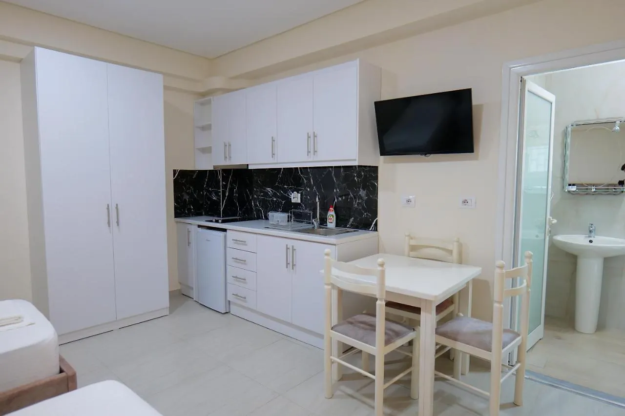 Vila Lejla Ksamil 0*,  Albania